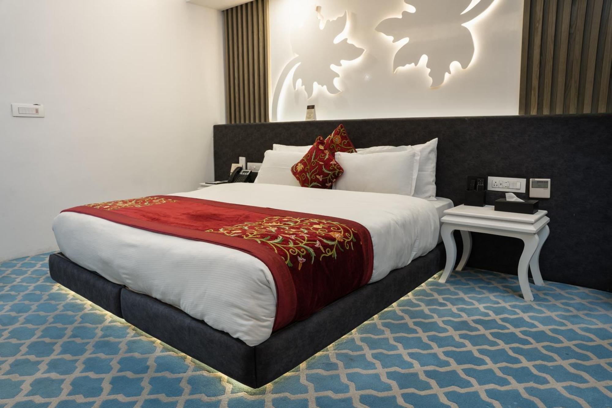 Hotel Snowland, Srinagar Kültér fotó